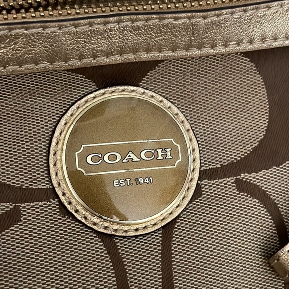Coach Gold tote bag - Picture 14 of 14